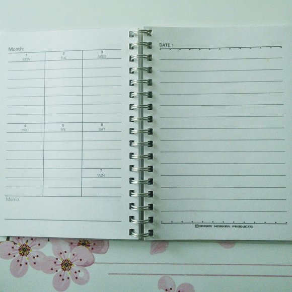 Weekly Schedule Notebook - Picture 2 of 4